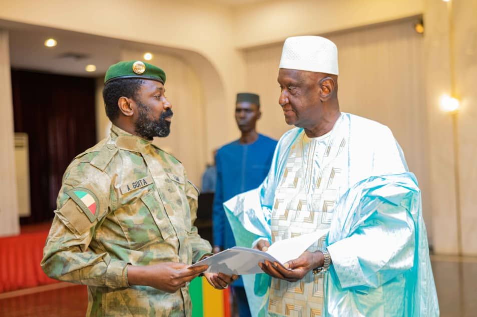 Mali : la carte du dialogue national sans médiation internationale a-t-elle ses chances ?