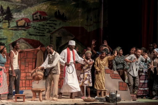 Bannie depuis 45 ans, Ngugi wa Thiong'o, la plus célèbre pièce de théâtre du Kenya de retour au pays