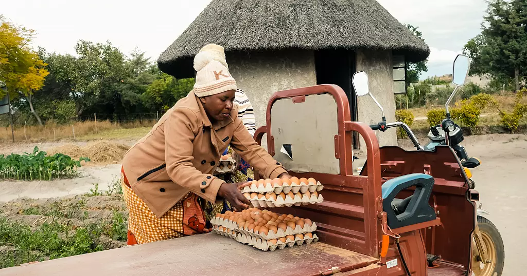 Zimbabwe: tricycles solaires pour les trajets des paysannes