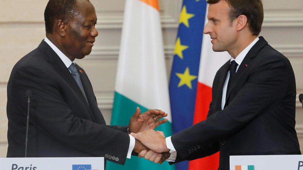 Contexte et enjeux de la rencontre entre Emmanuel Macron et Alassane Ouattara à Paris le 25 janvier 2023