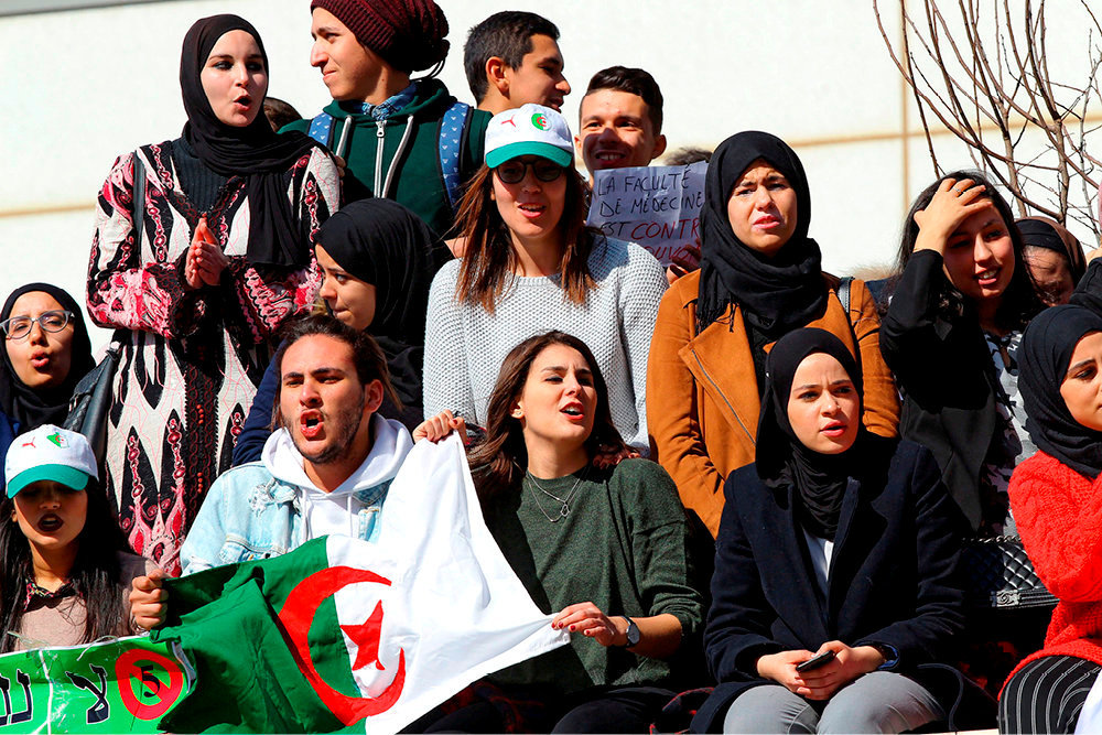 Intelligentsias algériennes : le double exil des intellectuels 