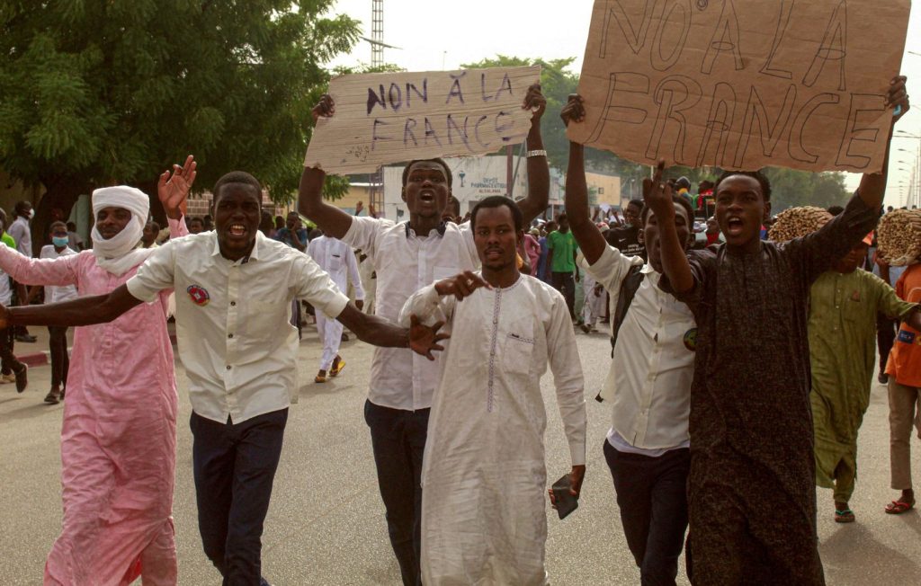 Après le Burkina, le Mali et le Niger, les : « auto-proclamés panafricanistes » militent pour le retrait total des troupes françaises au Tchad